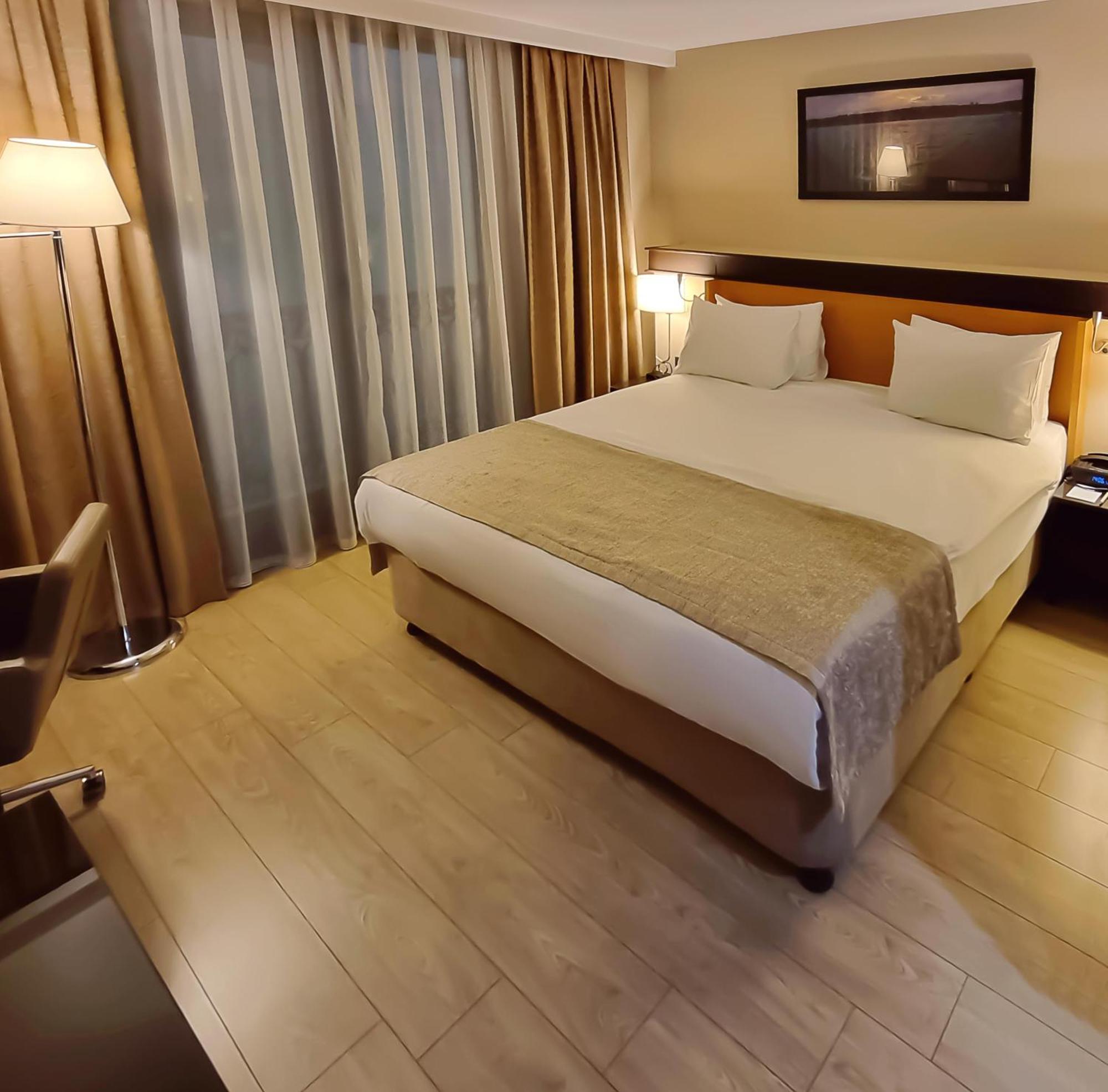 Port Bosphorus Hotel Истанбул Екстериор снимка