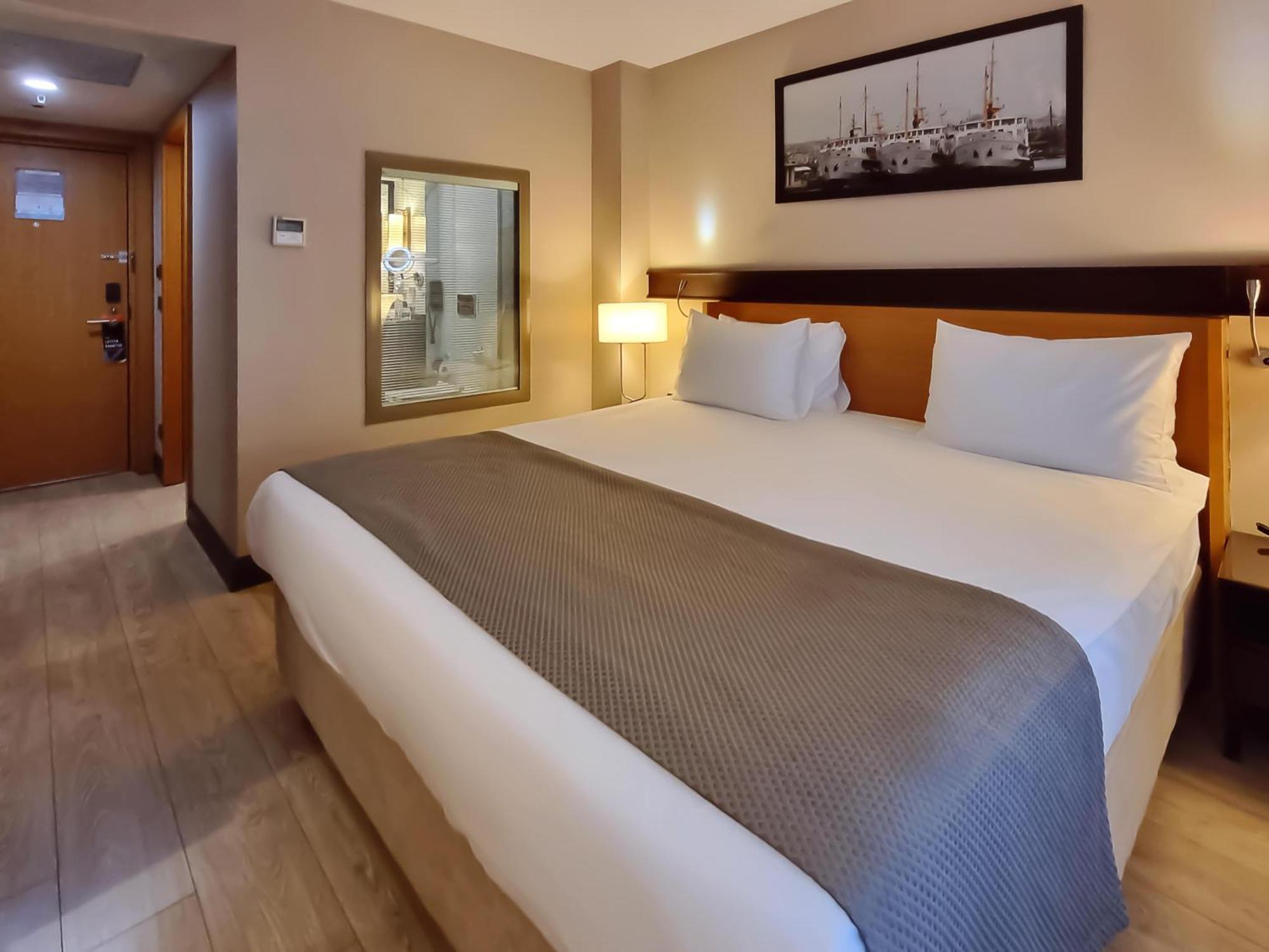 Port Bosphorus Hotel Истанбул Екстериор снимка