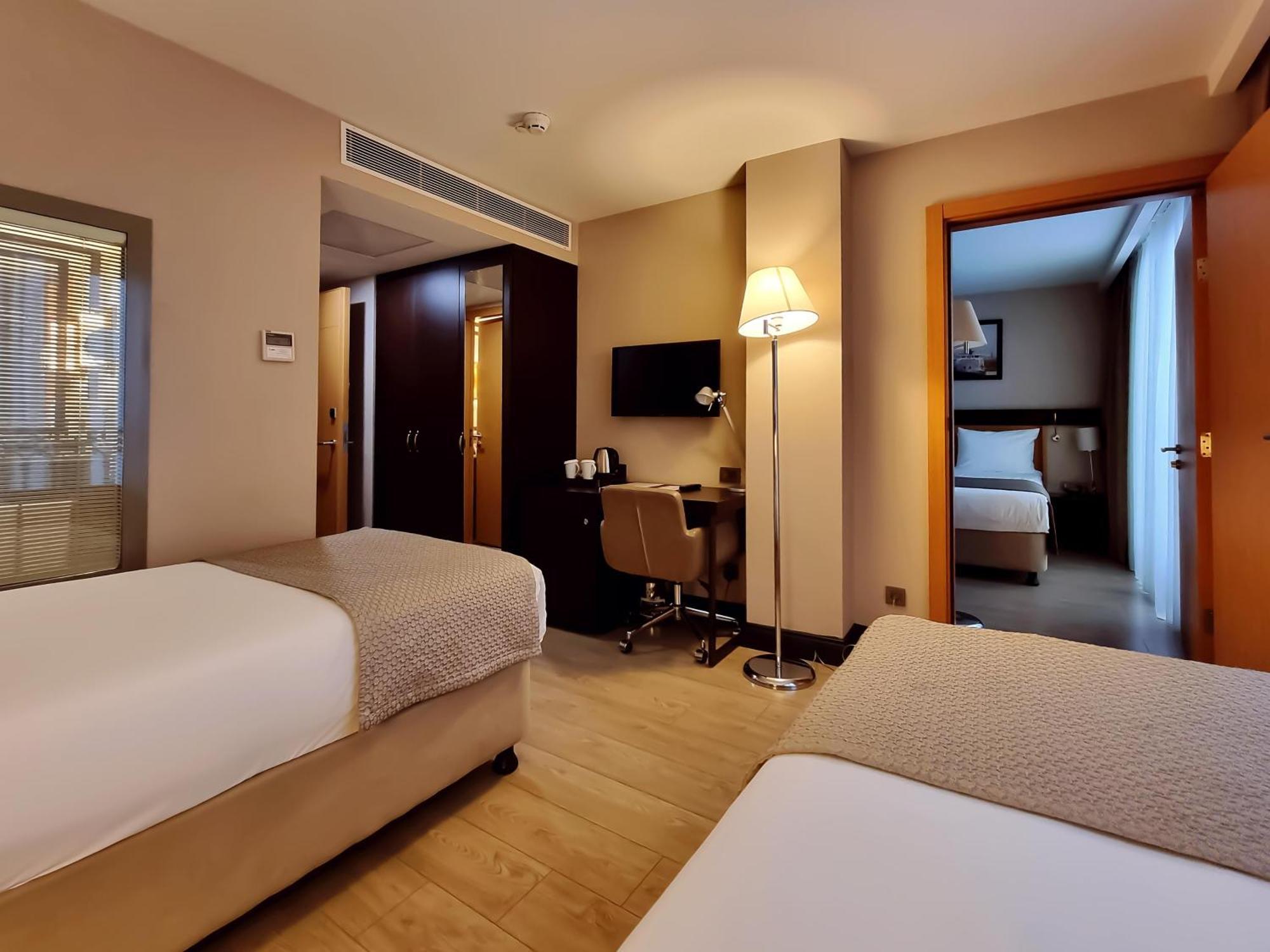 Port Bosphorus Hotel Истанбул Екстериор снимка