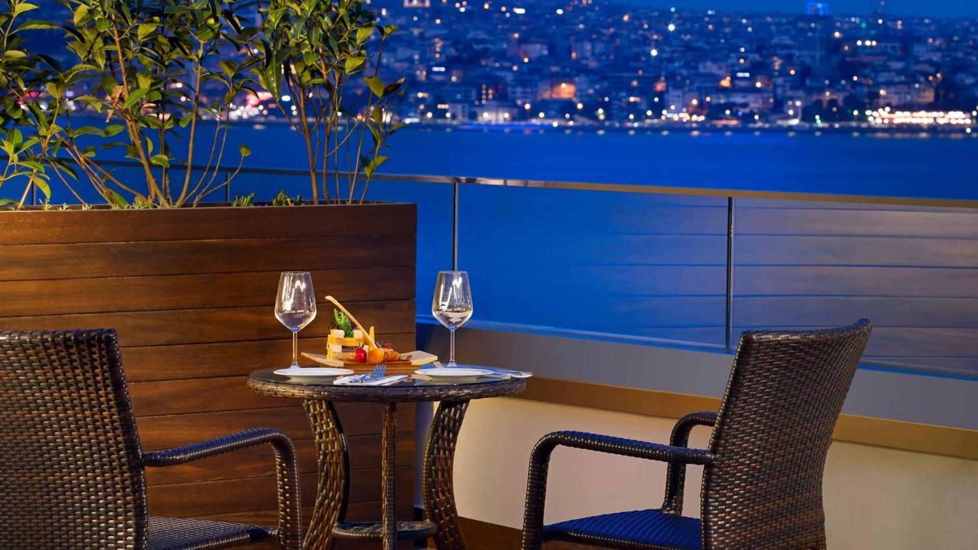 Port Bosphorus Hotel Истанбул Екстериор снимка