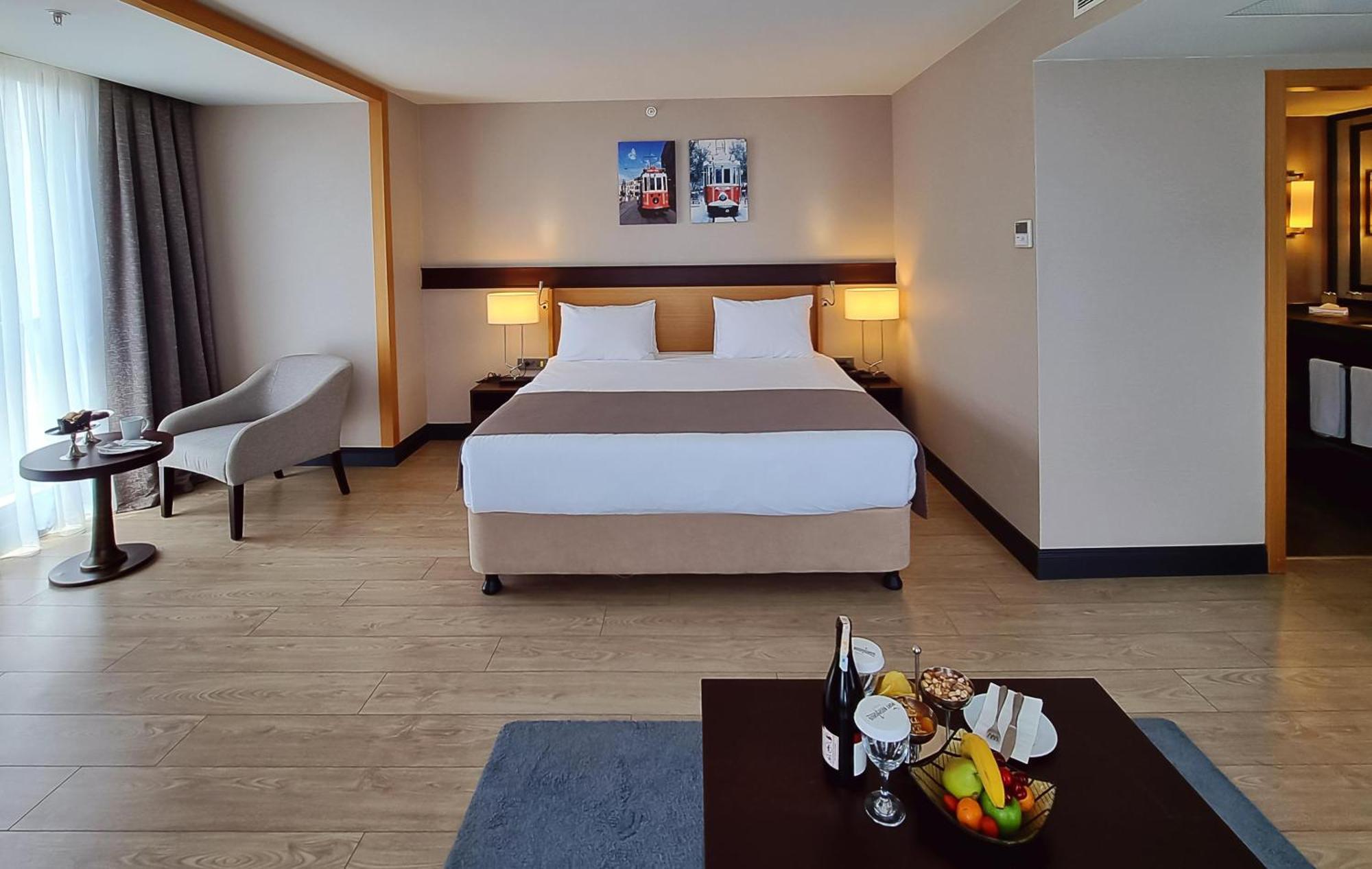 Port Bosphorus Hotel Истанбул Екстериор снимка